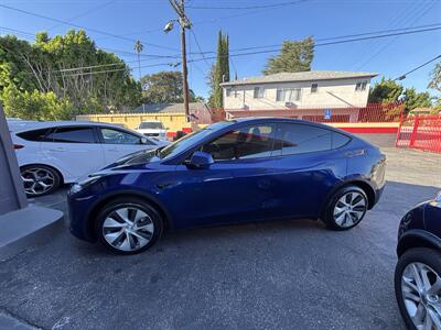 2022 Tesla Model Y Long Range - Photo 4 - North Hollywood, CA 91601