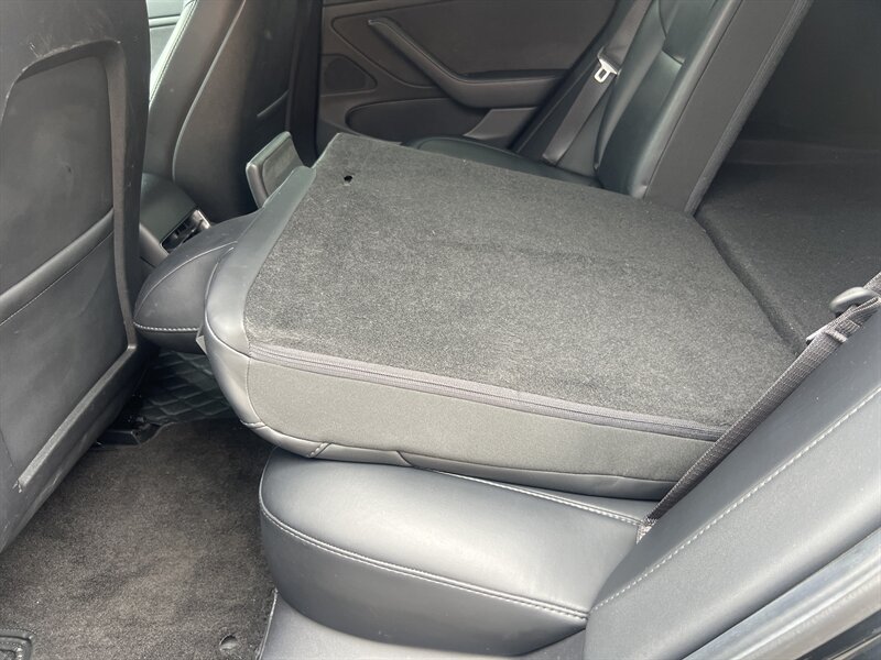 2020 Tesla Model 3 Long Range photo 41