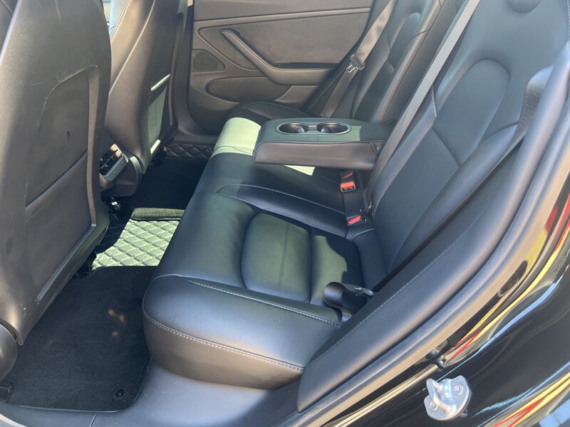 2020 Tesla Model 3 Long Range photo 20
