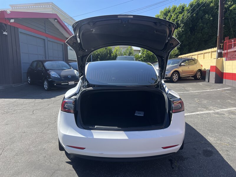 2020 Tesla Model 3 Long Range photo 13