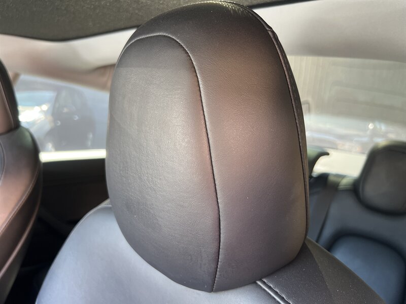 2020 Tesla Model 3 Long Range photo 18