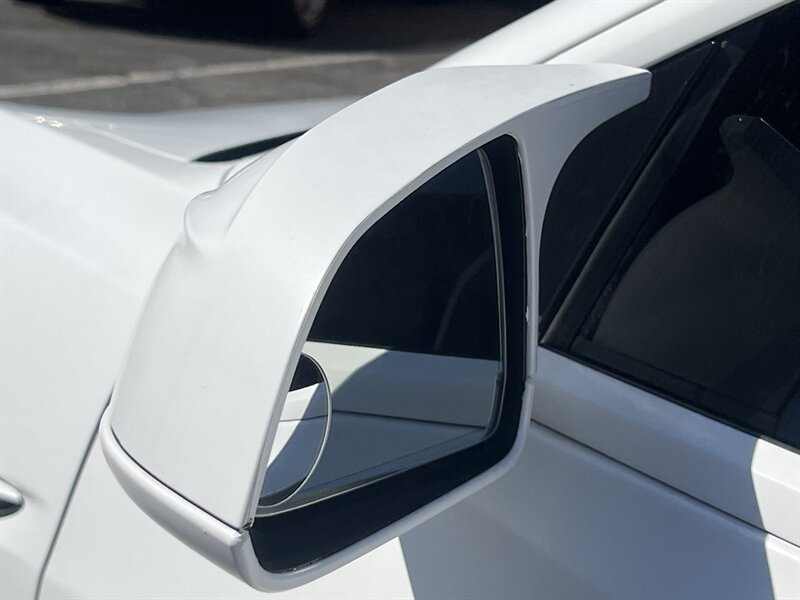 2020 Tesla Model 3 Long Range photo 9