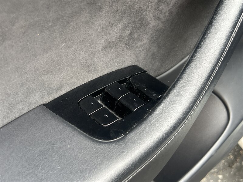 2020 Tesla Model 3 Long Range photo 52