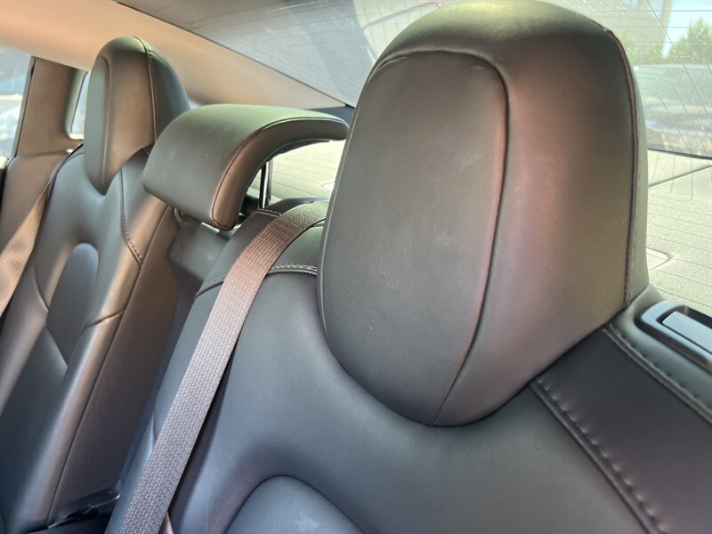 2020 Tesla Model 3 Long Range photo 21