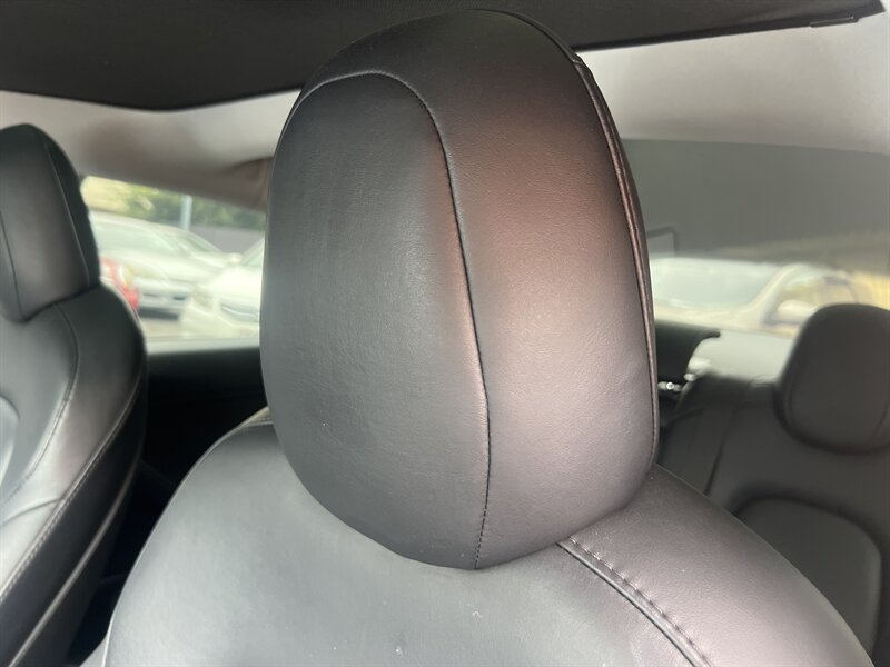 2020 Tesla Model 3 Long Range photo 36