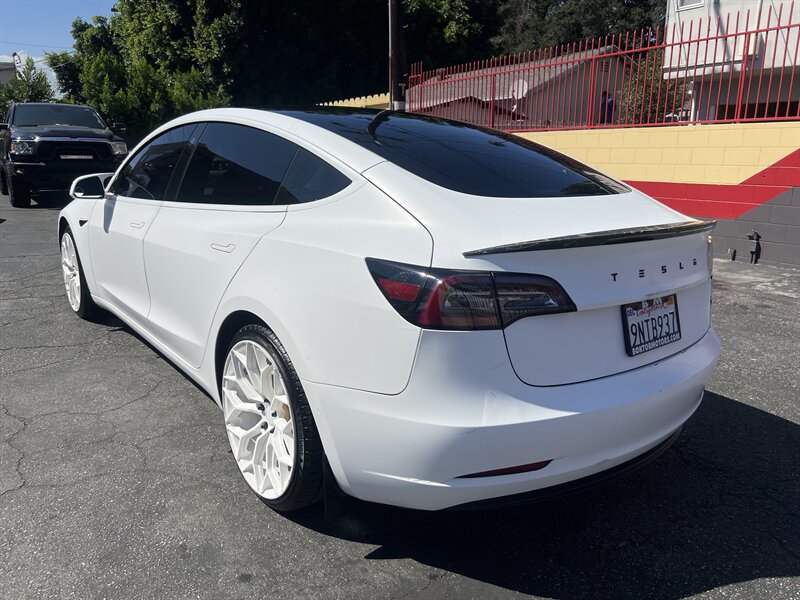 2020 Tesla Model 3 Long Range photo 6