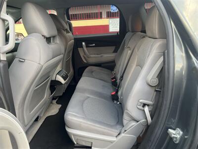 2011 GMC Acadia SL   - Photo 38 - North Hollywood, CA 91601