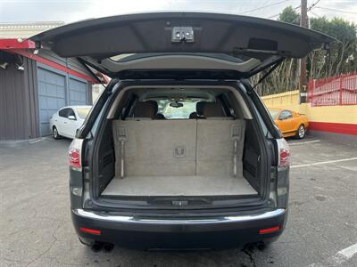 2011 GMC Acadia SL   - Photo 8 - North Hollywood, CA 91601