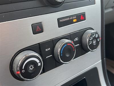 2011 GMC Acadia SL   - Photo 24 - North Hollywood, CA 91601