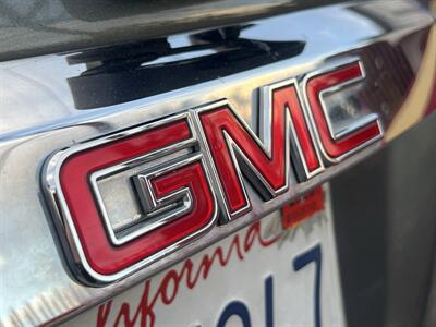 2011 GMC Acadia SL   - Photo 10 - North Hollywood, CA 91601