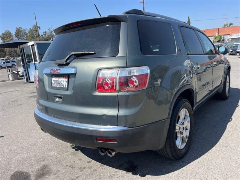 2011 Gmc Acadia SL photo 3