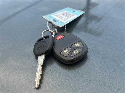 2011 GMC Acadia SL   - Photo 55 - North Hollywood, CA 91601