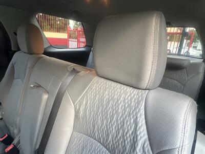 2011 GMC Acadia SL   - Photo 41 - North Hollywood, CA 91601