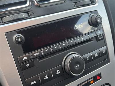 2011 GMC Acadia SL   - Photo 23 - North Hollywood, CA 91601