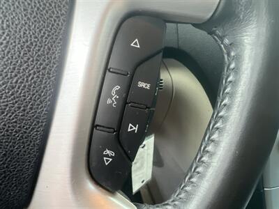 2011 GMC Acadia SL   - Photo 18 - North Hollywood, CA 91601