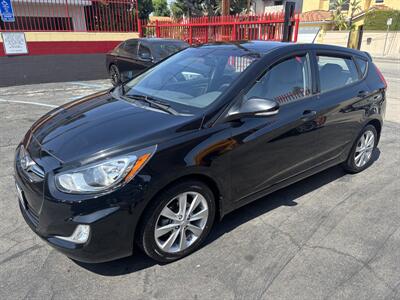 2013 Hyundai ACCENT GLS   - Photo 8 - North Hollywood, CA 91601
