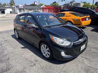 2013 Hyundai ACCENT GLS   - Photo 2 - North Hollywood, CA 91601
