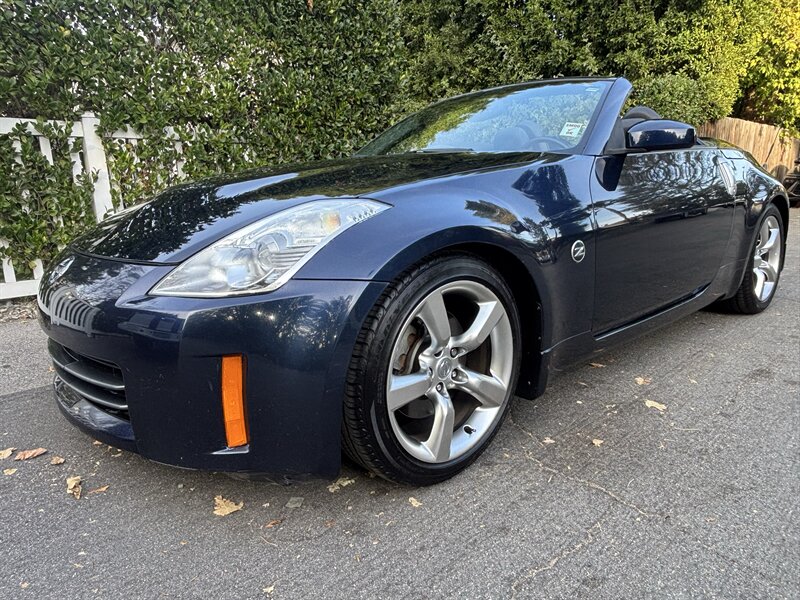 2007 Nissan 350Z Roadster Touring's photo