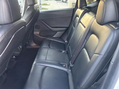 2021 Tesla Model Y Standard Range   - Photo 11 - North Hollywood, CA 91601