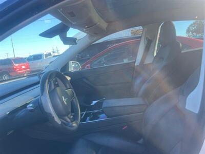 2021 Tesla Model Y Standard Range   - Photo 8 - North Hollywood, CA 91601