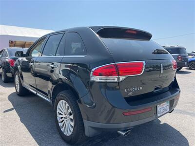 2013 Lincoln MKX   - Photo 2 - North Hollywood, CA 91601