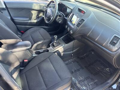2016 Kia Forte LX - Photo 16 - North Hollywood, CA 91601