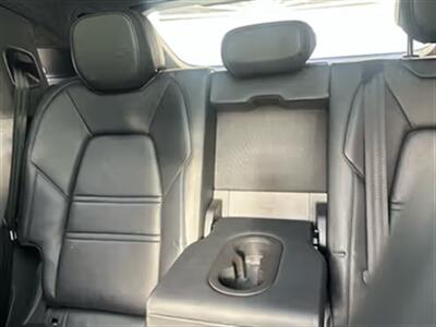 2023 Porsche Cayenne Turbo S E-Hybrid Coupe   - Photo 12 - North Hollywood, CA 91601