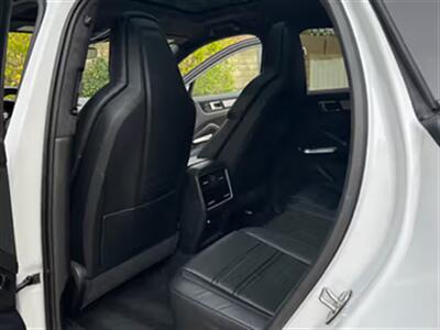 2023 Porsche Cayenne Turbo S E-Hybrid Coupe   - Photo 2 - North Hollywood, CA 91601