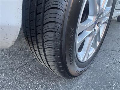 2016 Volvo XC60 T5 Drive-E - Photo 15 - North Hollywood, CA 91601