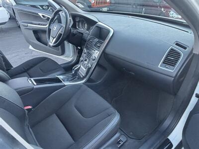 2016 Volvo XC60 T5 Drive-E - Photo 12 - North Hollywood, CA 91601