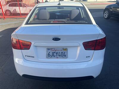 2010 Kia Forte EX   - Photo 6 - North Hollywood, CA 91601