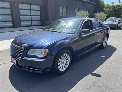2014 Chrysler 300 Series   - Photo 1 - North Hollywood, CA 91601