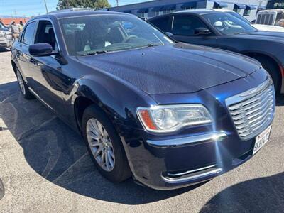 2014 Chrysler 300 Series   - Photo 2 - North Hollywood, CA 91601