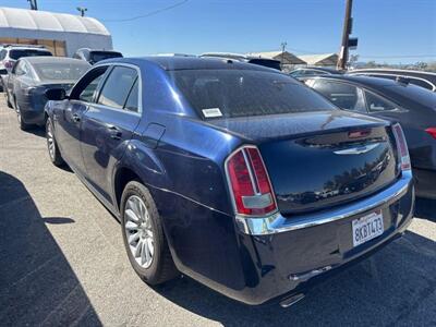 2014 Chrysler 300 Series   - Photo 3 - North Hollywood, CA 91601