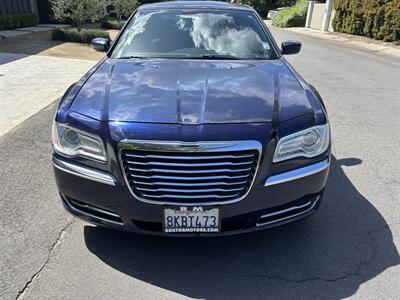 2014 Chrysler 300 Series   - Photo 5 - North Hollywood, CA 91601
