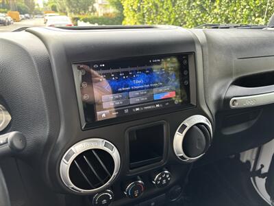 2016 Jeep Wrangler Rubicon   - Photo 15 - North Hollywood, CA 91601