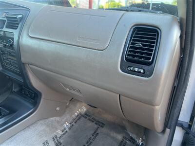 1999 Toyota 4Runner SR5   - Photo 28 - North Hollywood, CA 91601
