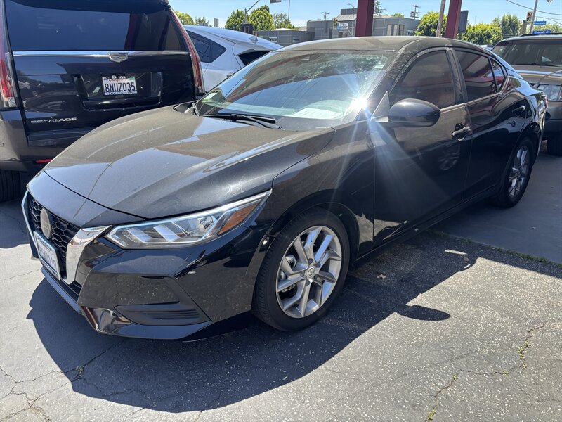 2022 Nissan Sentra SV   - Photo 1 - North Hollywood, CA 91601
