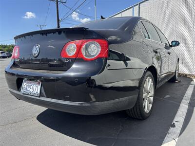 2010 Volkswagen Passat Komfort PZEV - Photo 3 - North Hollywood, CA 91601