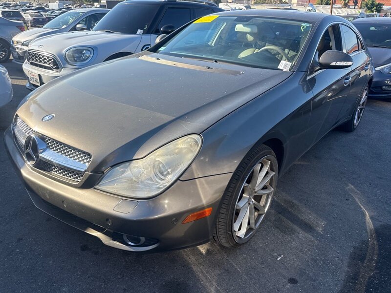 2008 Mercedes-Benz CLS CLS 550   - Photo 1 - North Hollywood, CA 91601