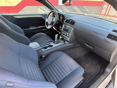 2014 Dodge Challenger R/T - Photo 12 - North Hollywood, CA 91601