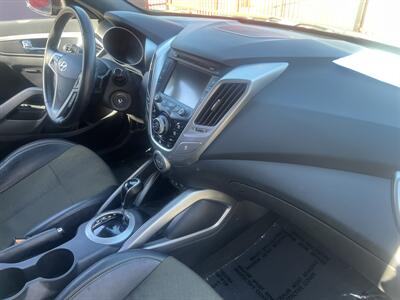 2016 Hyundai VELOSTER   - Photo 25 - North Hollywood, CA 91601