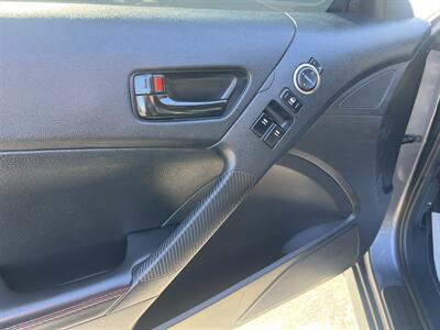 2014 Hyundai Genesis Coupe 2.0T R-Spec - Photo 9 - North Hollywood, CA 91601