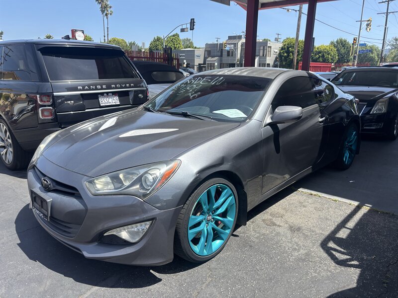 2014 Hyundai Genesis Coupe 2.0T R-Spec   - Photo 1 - North Hollywood, CA 91601