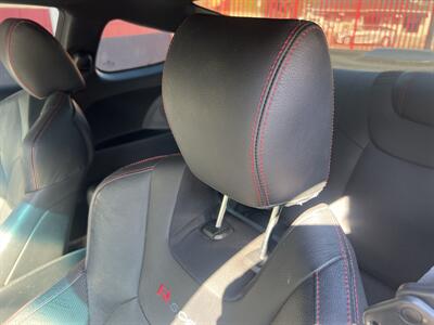 2014 Hyundai Genesis Coupe 2.0T R-Spec - Photo 8 - North Hollywood, CA 91601