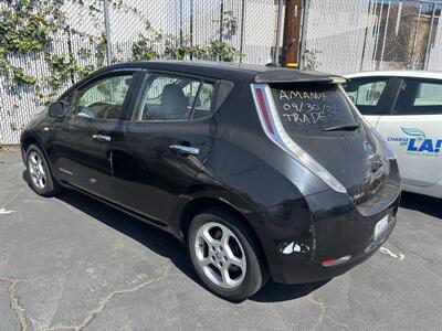 2011 Nissan LEAF SV - Photo 2 - North Hollywood, CA 91601