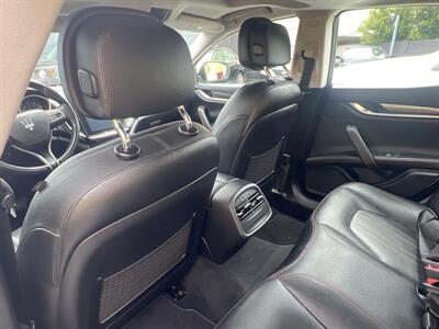 2018 Maserati Ghibli   - Photo 30 - North Hollywood, CA 91601