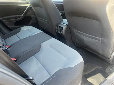 2016 Volkswagen e-Golf SE   - Photo 27 - North Hollywood, CA 91601