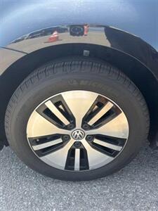 2016 Volkswagen e-Golf SE   - Photo 5 - North Hollywood, CA 91601