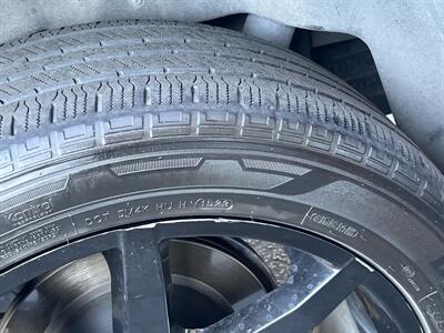 2017 Chevrolet Suburban LT   - Photo 65 - North Hollywood, CA 91601